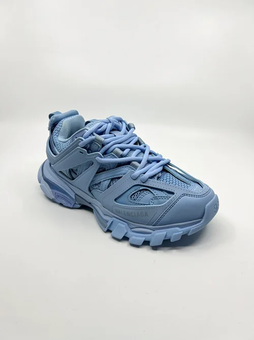 Balenciaga track1