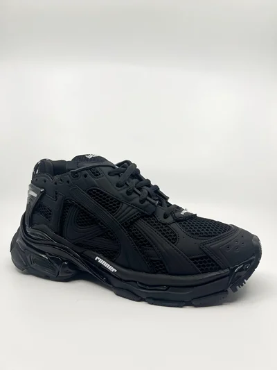 Balenciaga runner