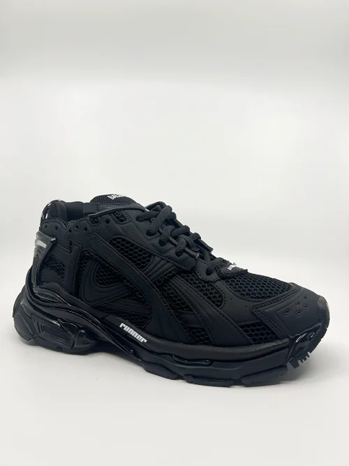 Balenciaga runner