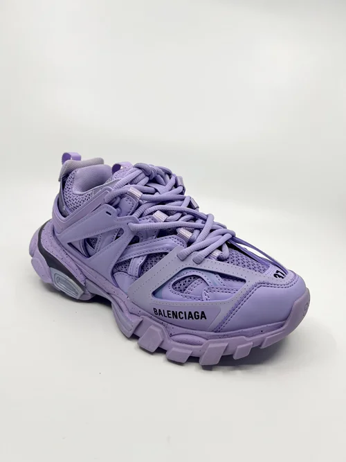 Balenciaga track1